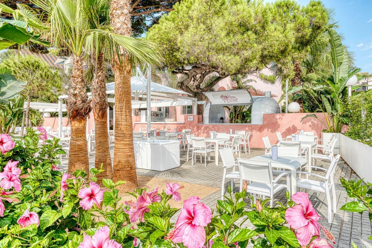 The Pink Elephant Hotel S'Agaro Exterior photo